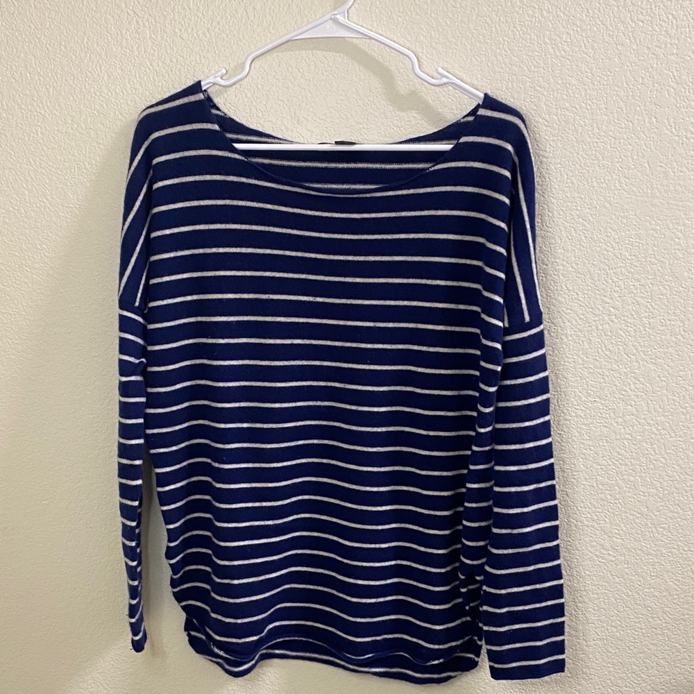 Vince Blue‎ & White Striped Cashmere Knit Top - Soft & Luxurious